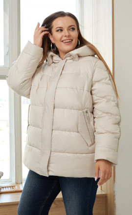 Зимняя бежевая куртка с капюшоном арт.2617