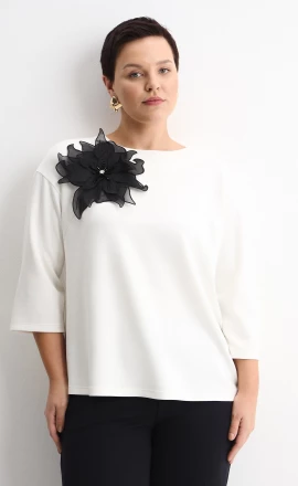 Блуза с цветком белая арт.4373 